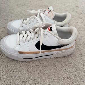 Nike Court Legacy Lift - Women’s